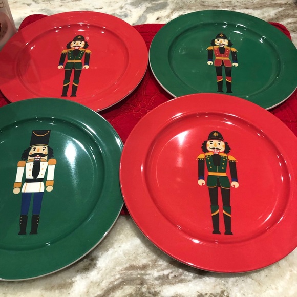 FAO Schwarz Dining Fao Schwarz Melamine Nutcracker 85 Plates Nwt Poshmark